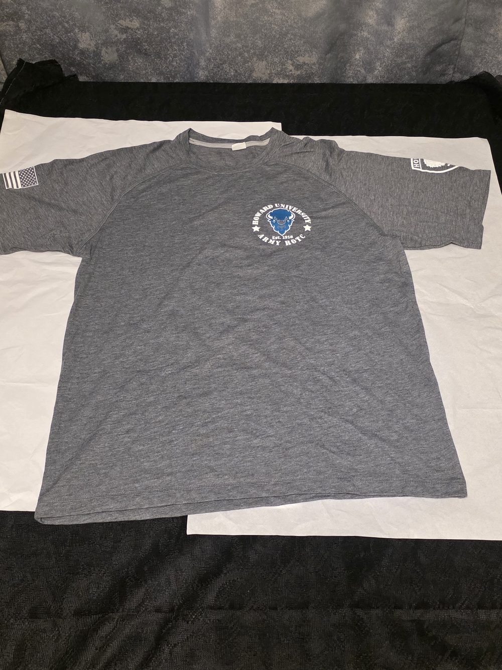 Gray Graphic Short-Sleeve Men's Shirt